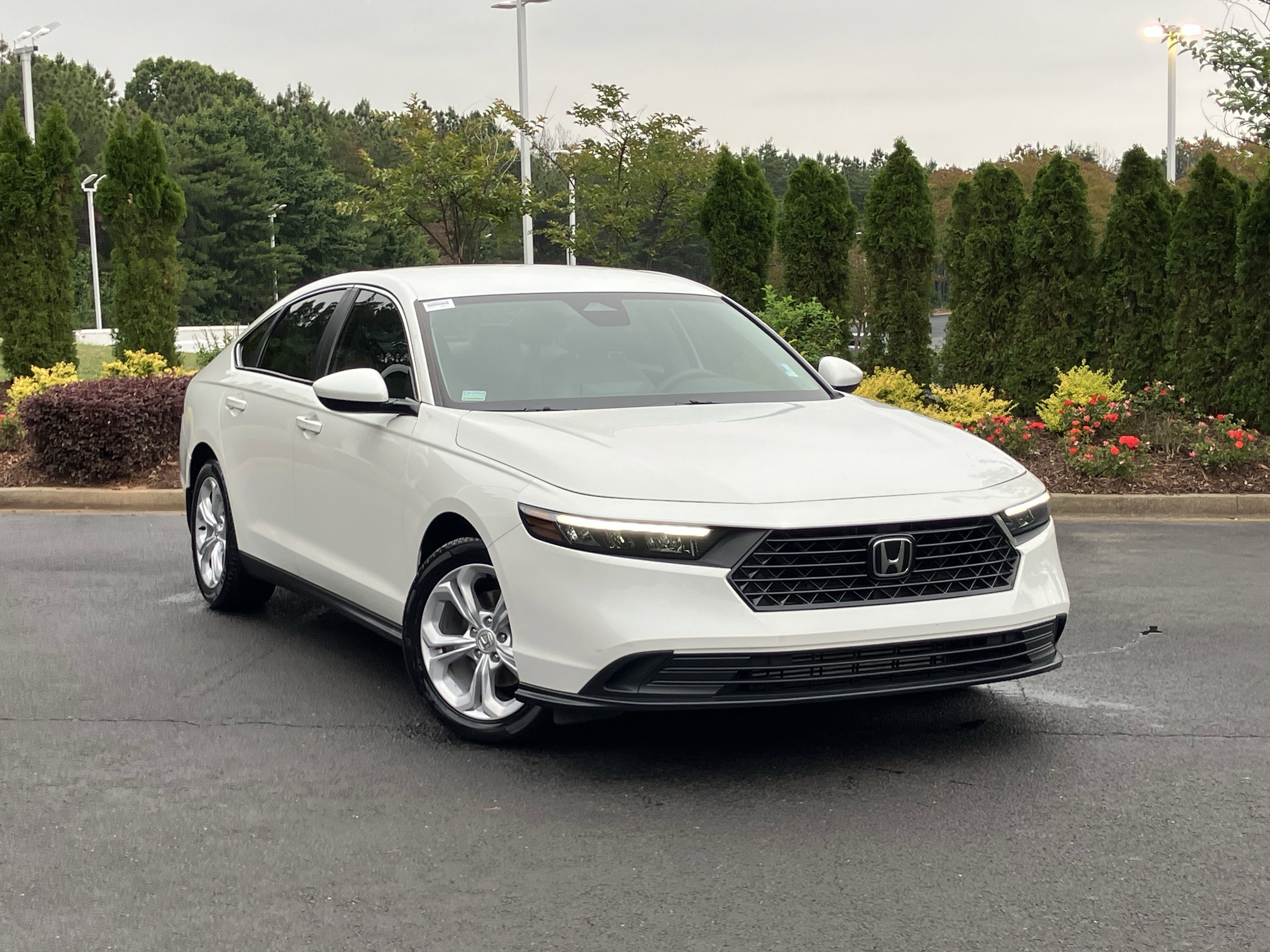Used 2023 Honda Accord LX image 2