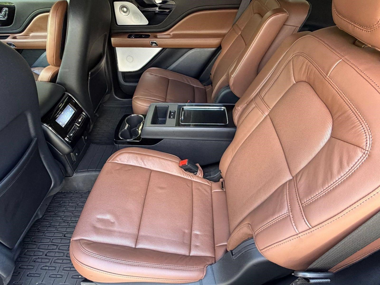 Used 2023 Lincoln Aviator Reserve w/ Equipment Group 201A AWD/4WD image 21