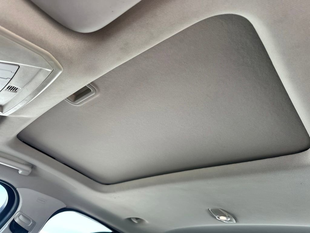 Used 2018 Ford Focus SEL image 18