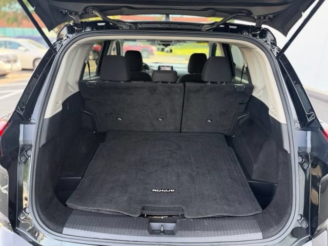 Used 2024 Nissan Rogue S AWD/4WD image 23