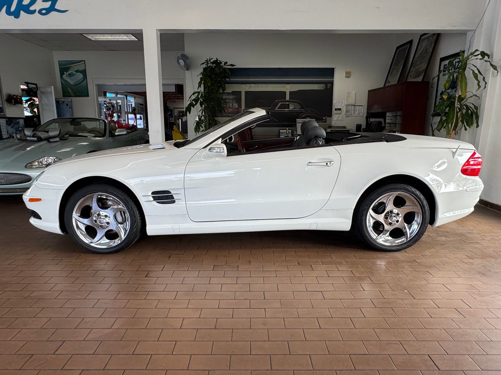Used 2005 Mercedes-Benz SL 500 image 5
