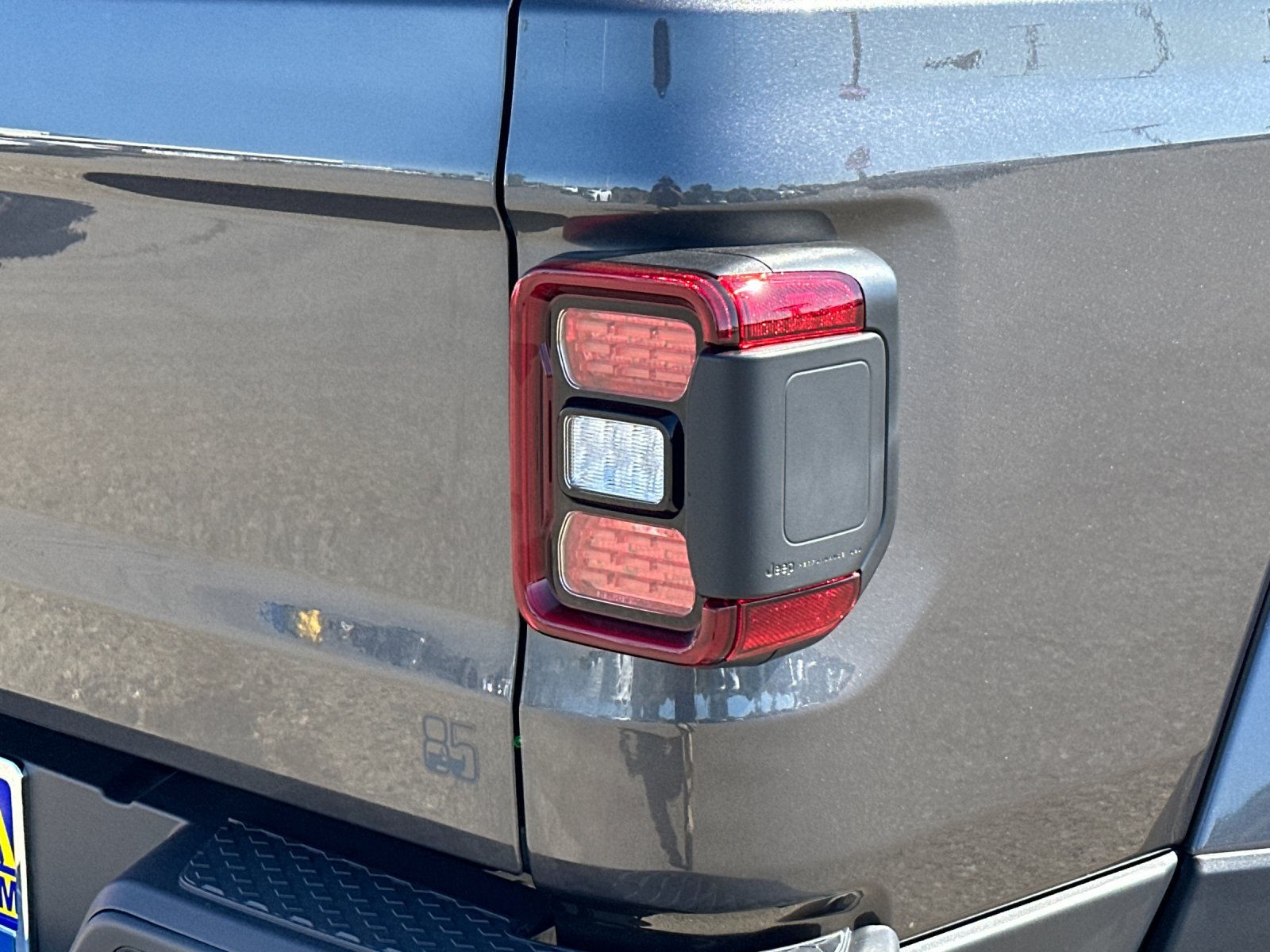 New 2026 Jeep Gladiator Sport AWD/4WD image 25