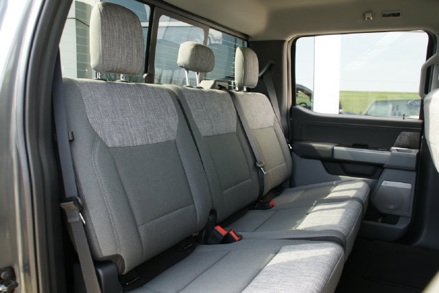 New 2026 Ford F350 XLT w/ XLT Premium Package AWD/4WD image 37