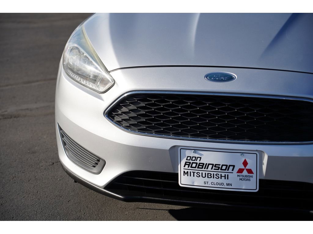 Used 2017 Ford Focus SE image 9