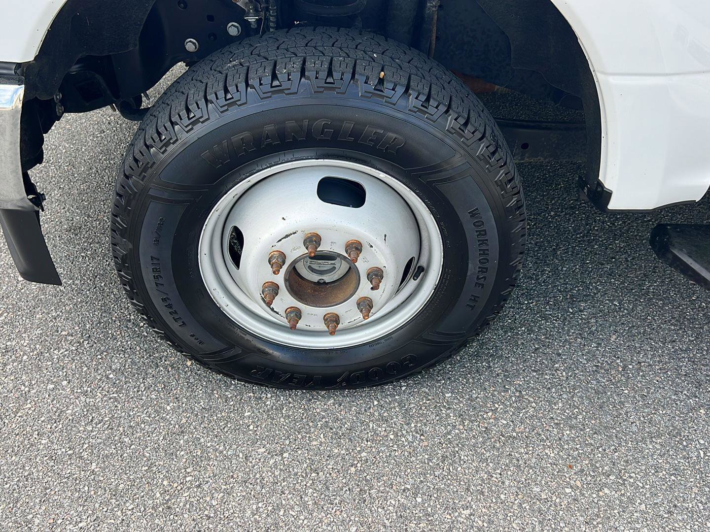 Used 2021 Ford F350 XLT image 35