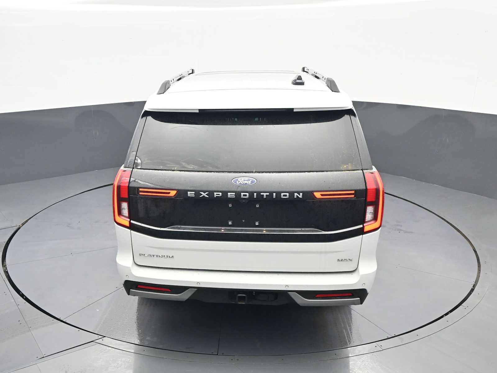 Used 2025 Ford Expedition Max Platinum AWD/4WD image 32
