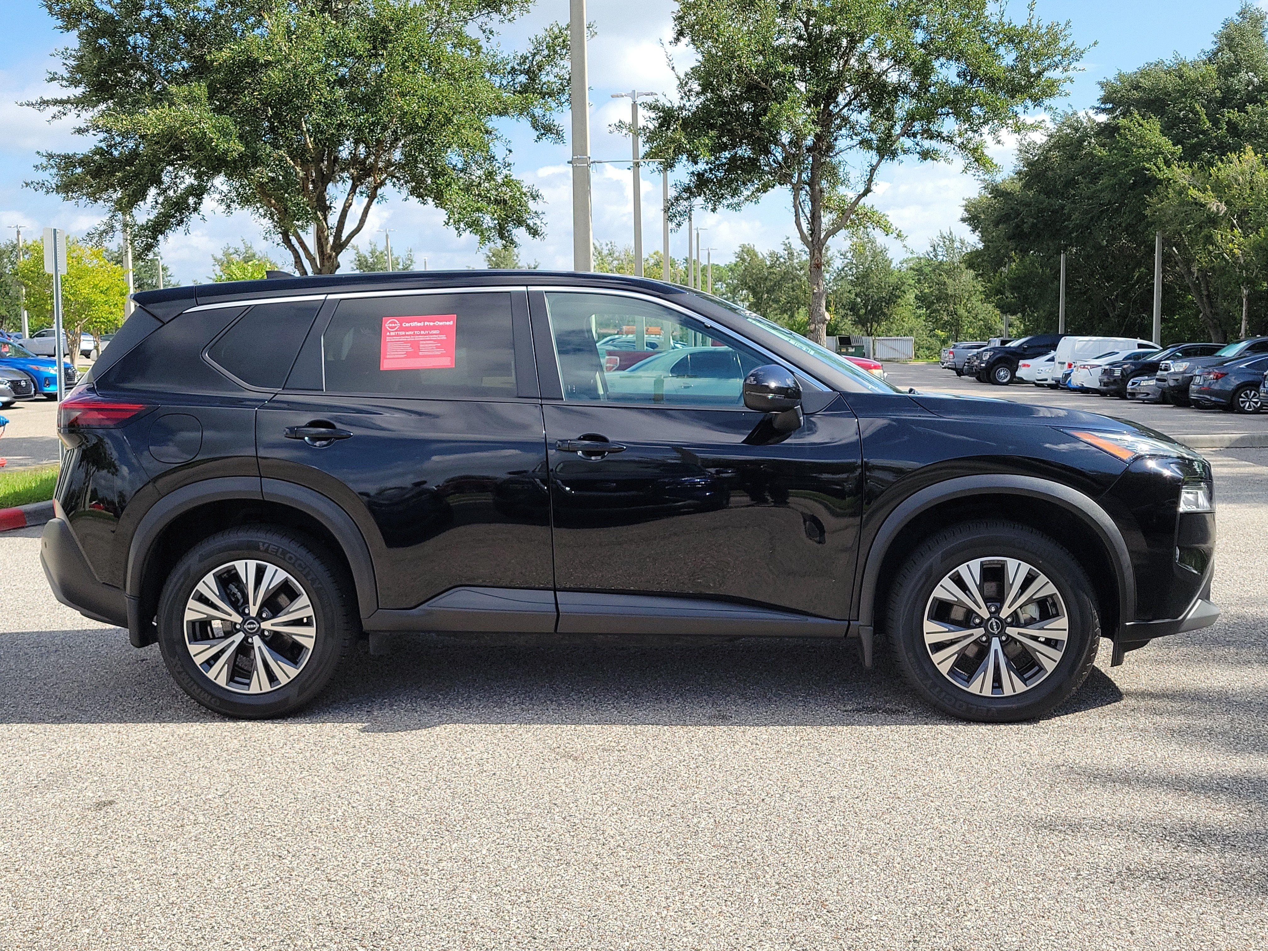 Certified 2023 Nissan Rogue SV FWD image 4