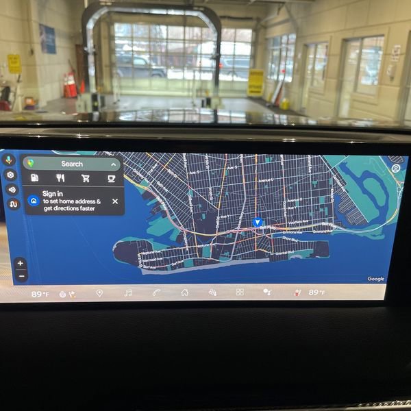 Used 2025 Nissan Armada Platinum image 5