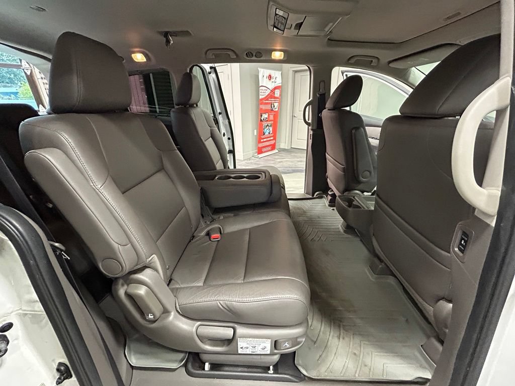 Used 2016 Honda Odyssey Touring image 43