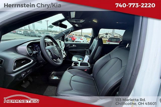New 2026 Chrysler Voyager LX FWD image 20