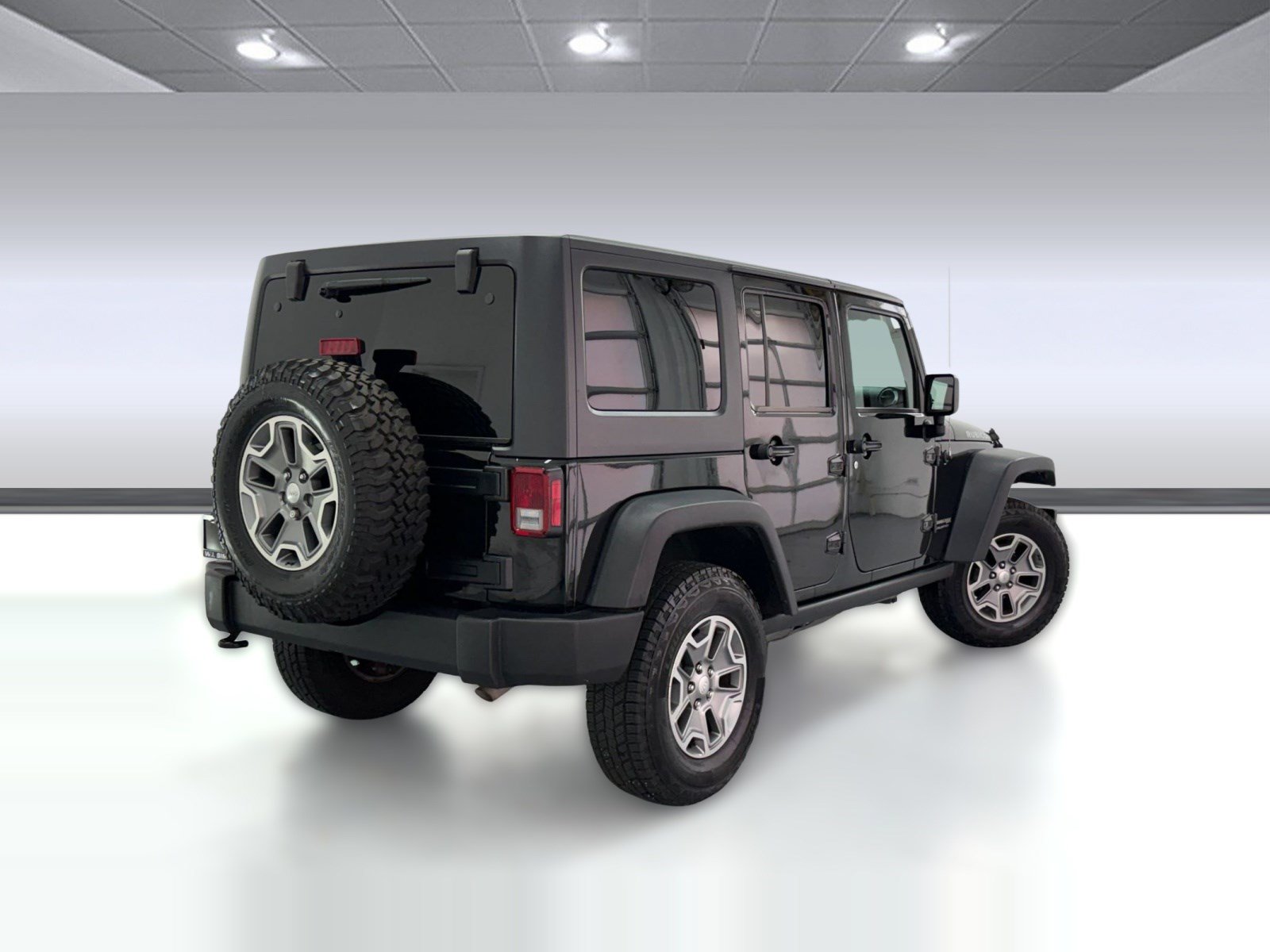 Used 2018 Jeep Wrangler Unlimited Rubicon w/ Connectivity Group AWD/4WD image 8