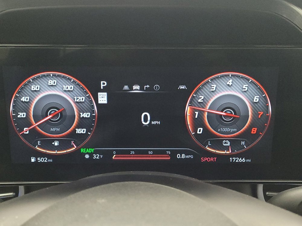 Used 2024 Hyundai Elantra Blue image 23