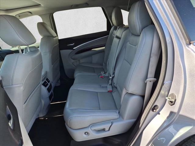 Used 2016 Acura MDX w/ Technology Package AWD/4WD image 18