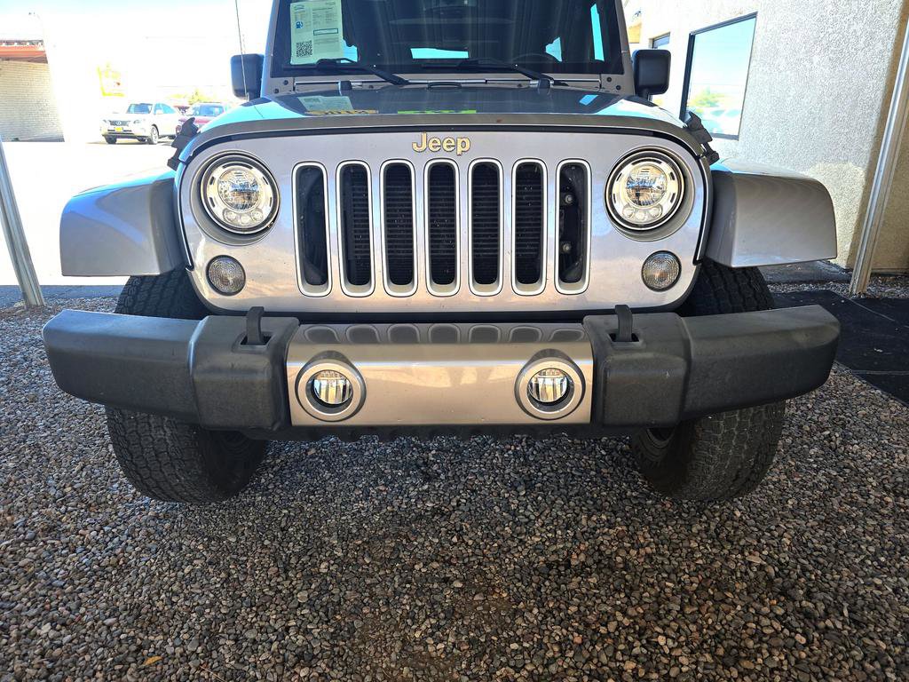Used 2018 Jeep Wrangler Unlimited Sahara w/ Connectivity Group AWD/4WD image 27