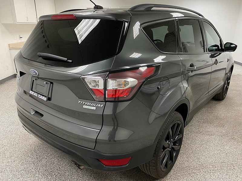 Used 2017 Ford Escape Titanium image 5