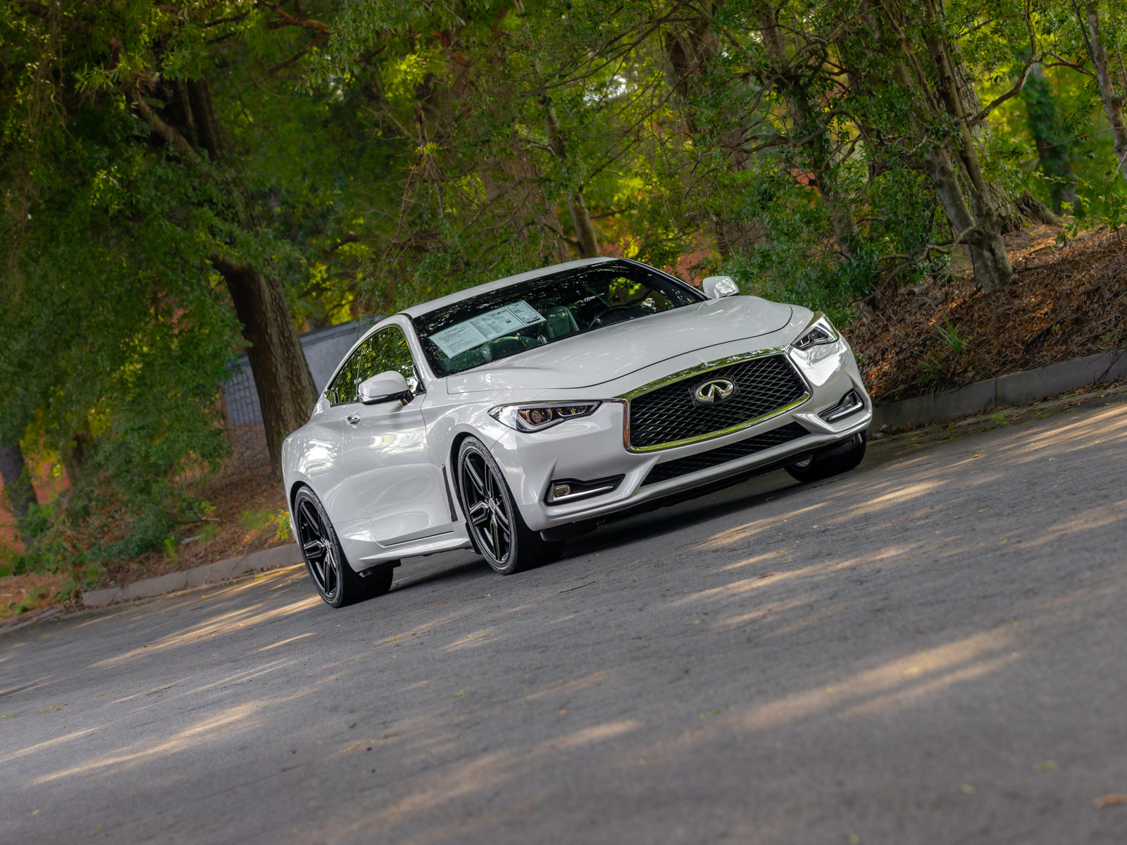 Used 2017 INFINITI Q60 3.0t w/ Premium Plus Package 3.0T RWD image 47
