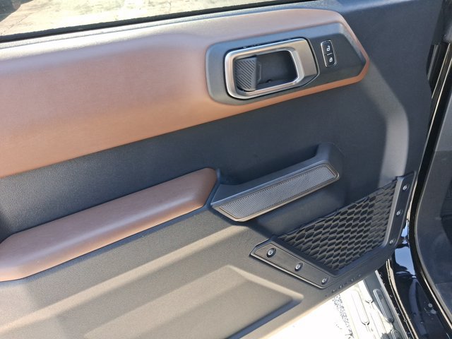 Used 2023 Ford Bronco Outer Banks AWD/4WD image 12