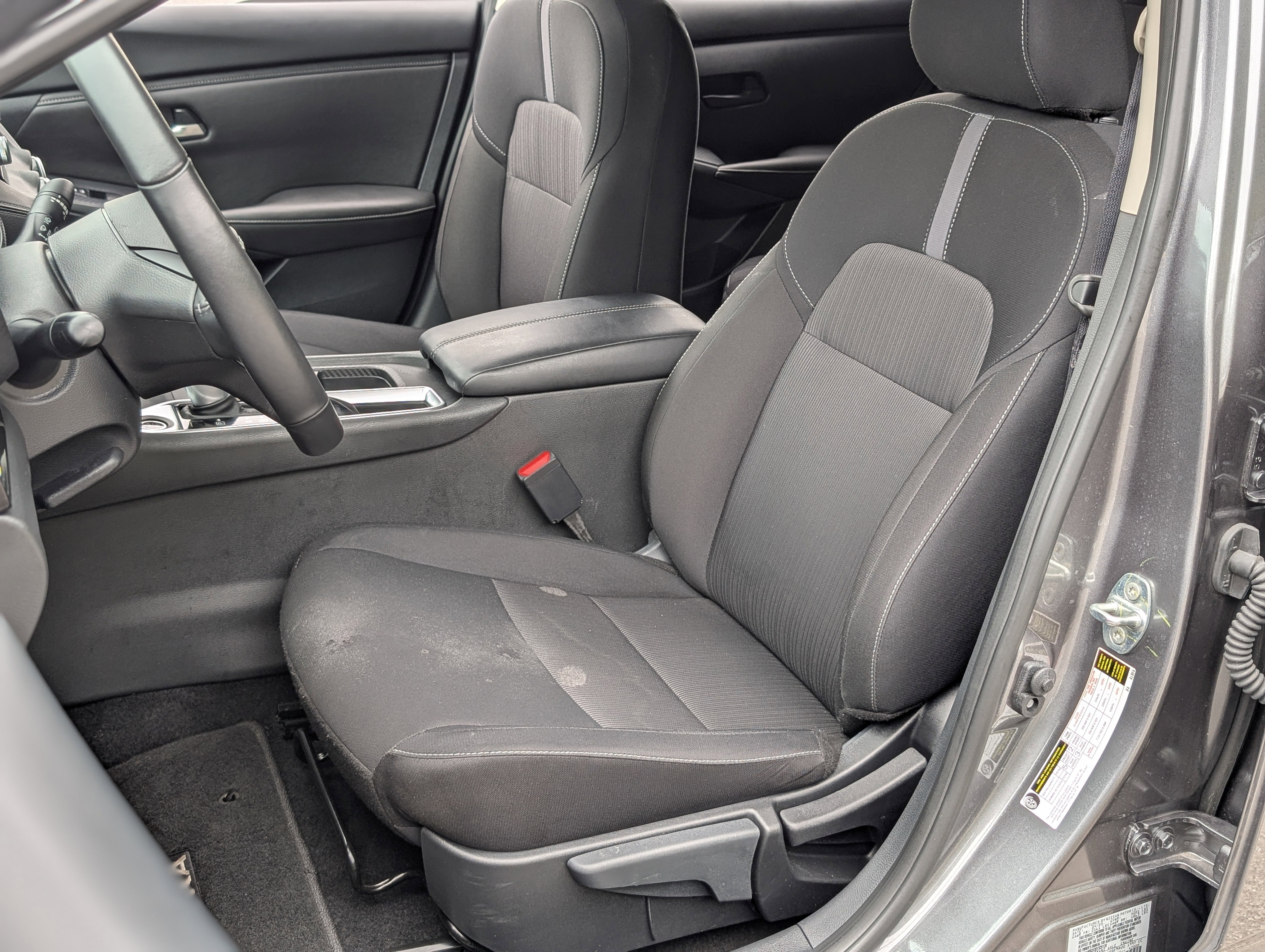 Used 2025 Nissan Sentra SV w/ All-Weather Package FWD image 16