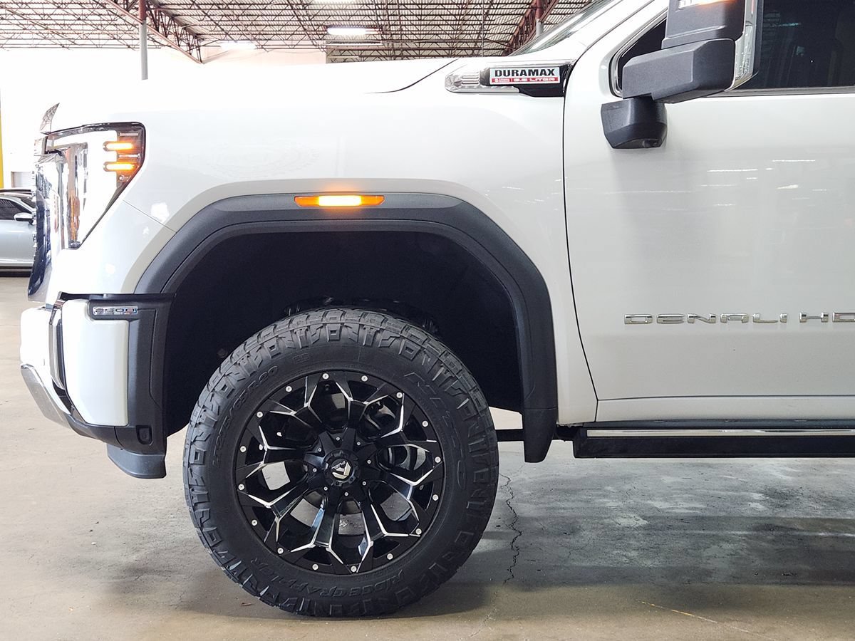 Used 2024 GMC Sierra 2500 Denali w/ Denali Reserve Package AWD/4WD image 5