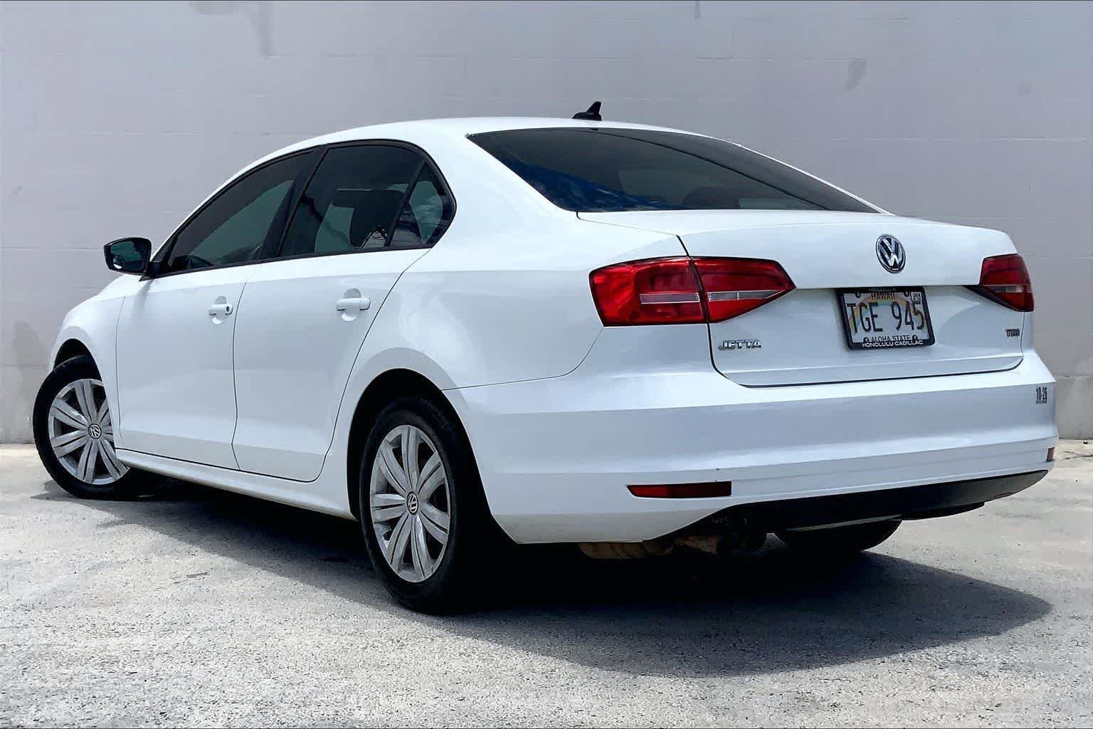 Used 2015 Volkswagen Jetta TDI S FWD image 4