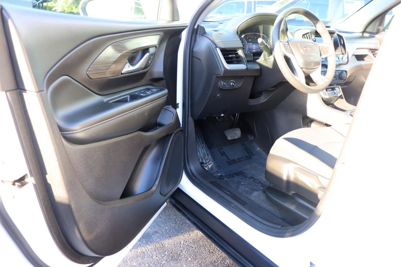 Used 2024 GMC Terrain SLE AWD/4WD image 10