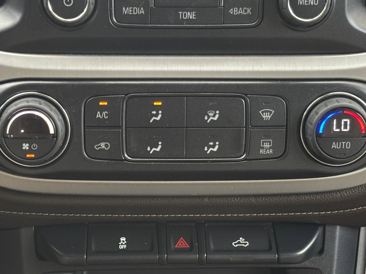Used 2015 GMC Canyon SLE w/ SLE Convenience Package RWD image 4