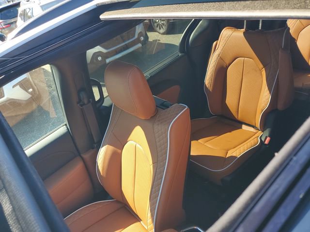 New 2026 Chrysler Pacifica Pinnacle image 35