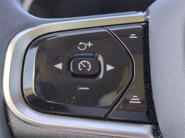 Used 2023 Volvo XC90 B5 Core w/ Protection Package Premier image 24