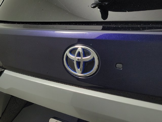 Used 2024 Toyota Sequoia Capstone AWD/4WD image 5