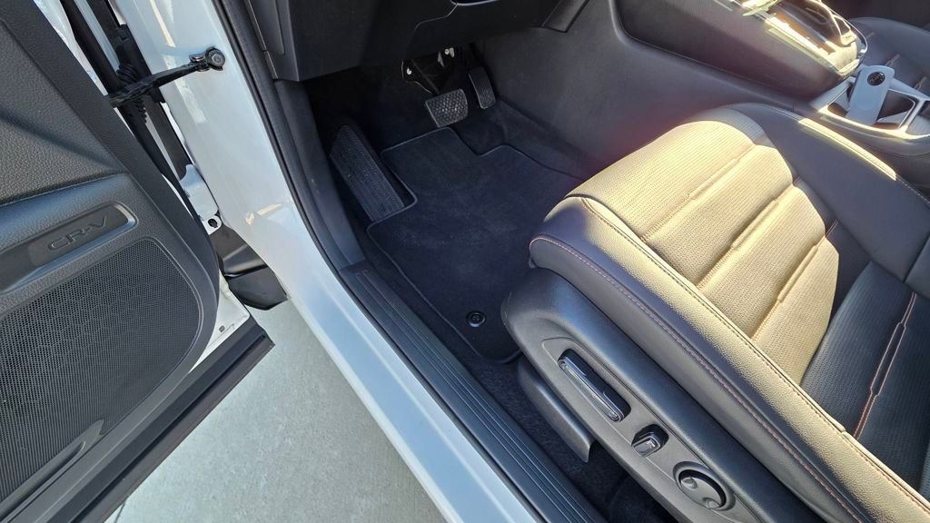 Used 2023 Honda CR-V Sport Touring image 23