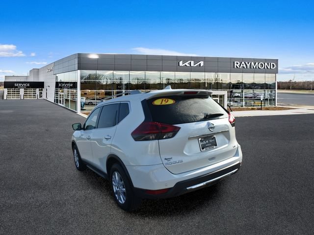 Used 2019 Nissan Rogue SV FWD image 5