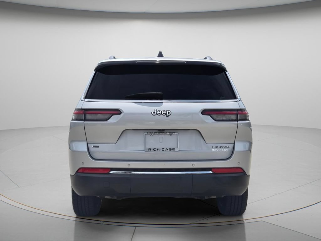 Used 2022 Jeep Grand Cherokee L Limited RWD image 5