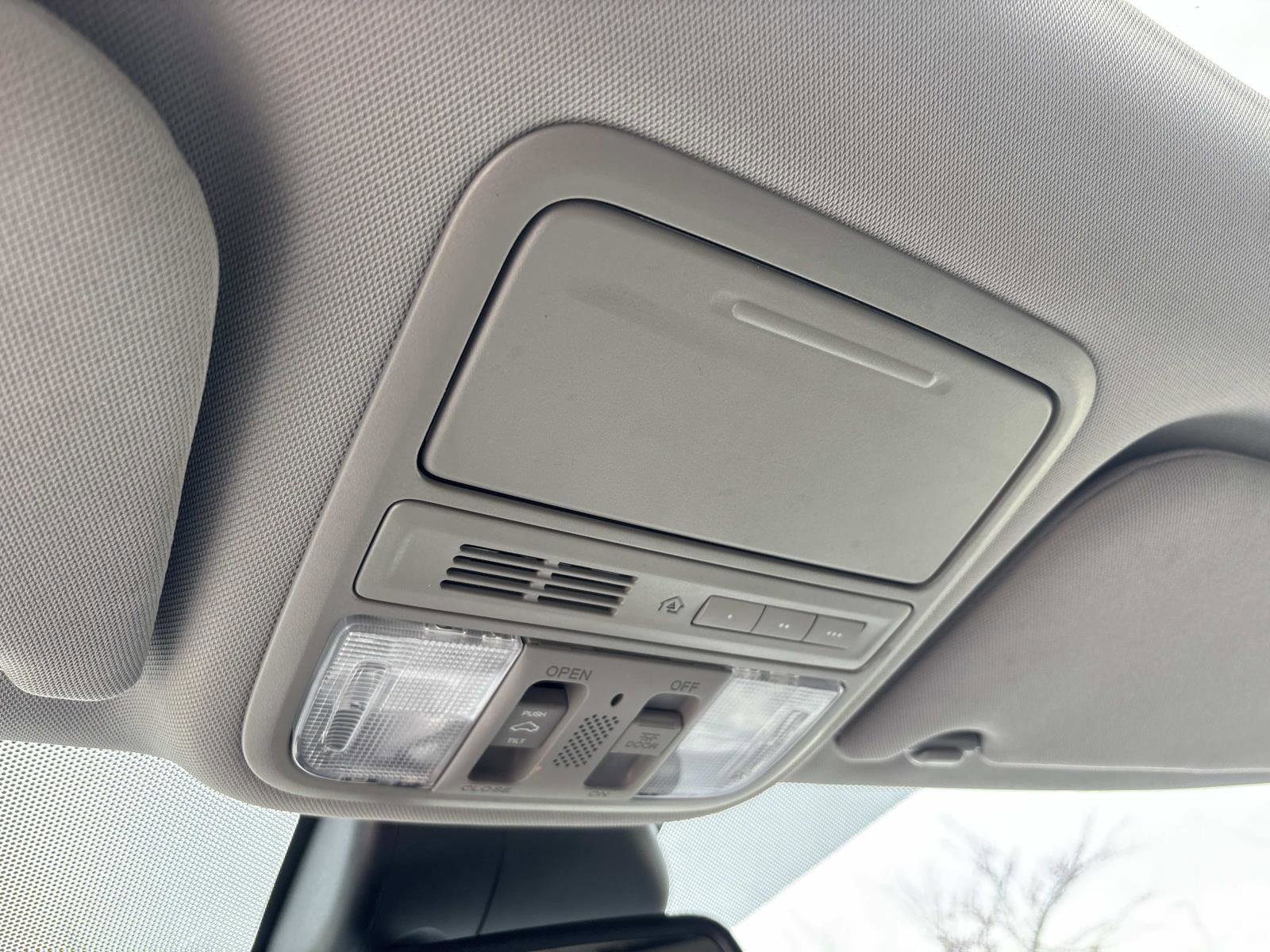 Used 2015 Honda Odyssey EX-L image 25