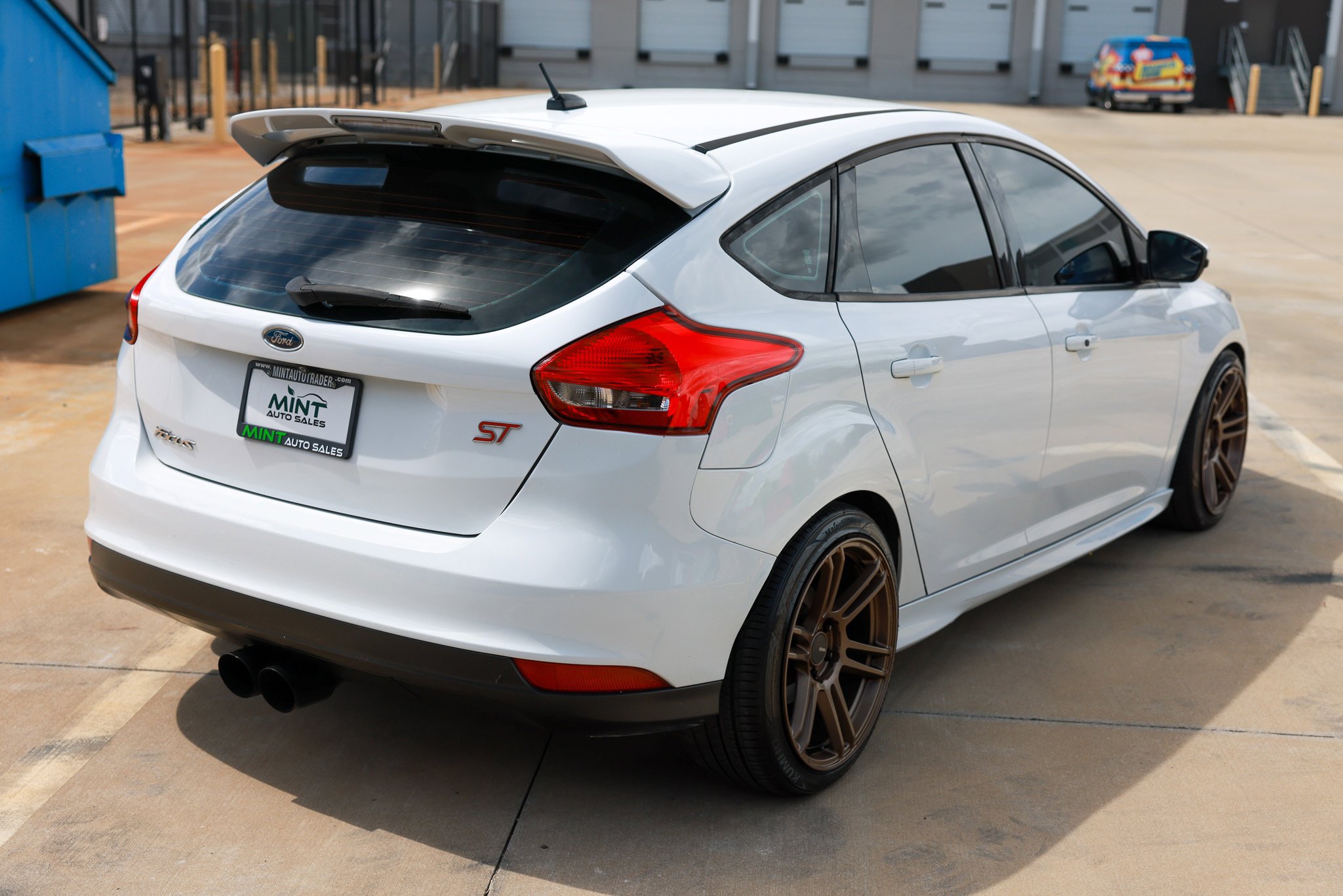 Used 2017 Ford Focus ST image 16