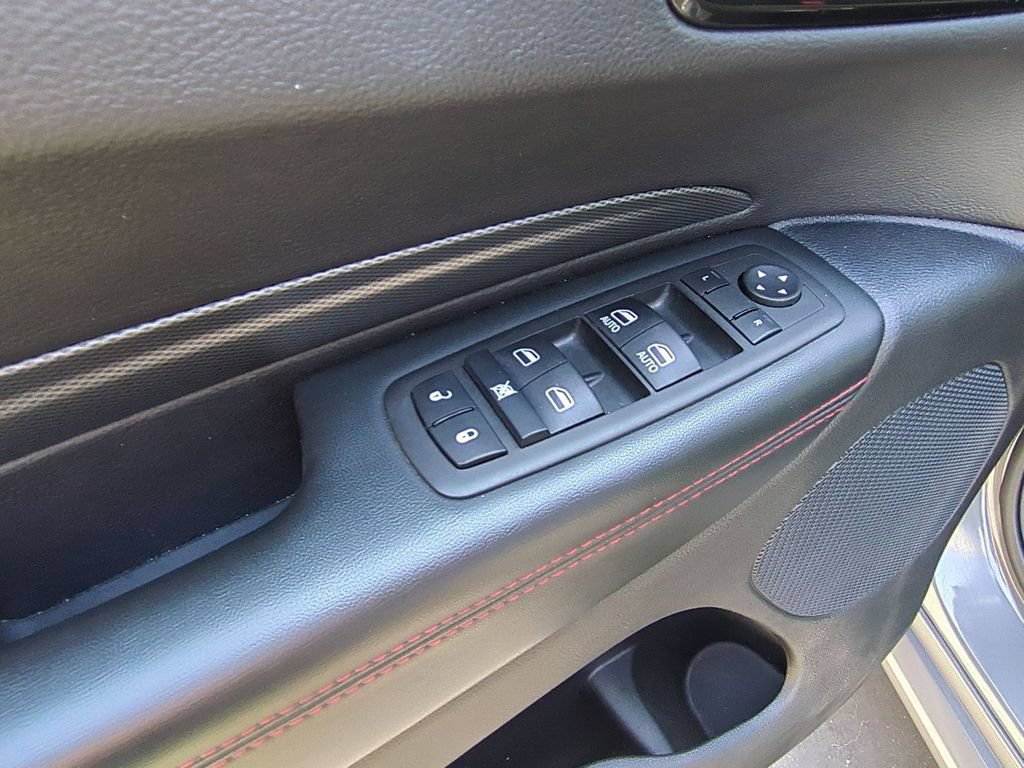 Used 2025 Dodge Durango GT AWD/4WD image 13
