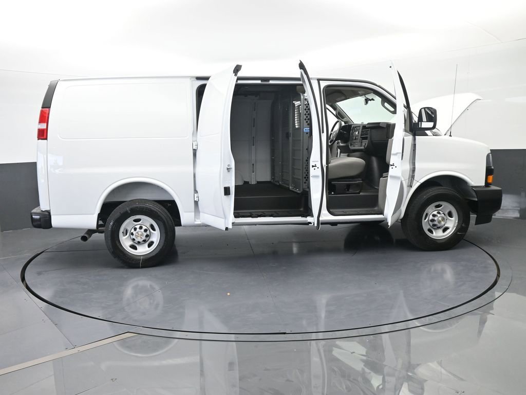 New 2025 Chevrolet Express 2500 w/ Driver Convenience Package image 68