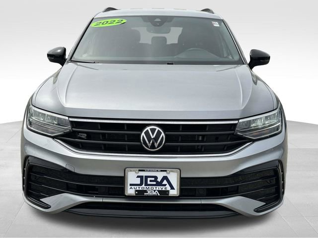 Used 2022 Volkswagen Tiguan SE R-Line image 20