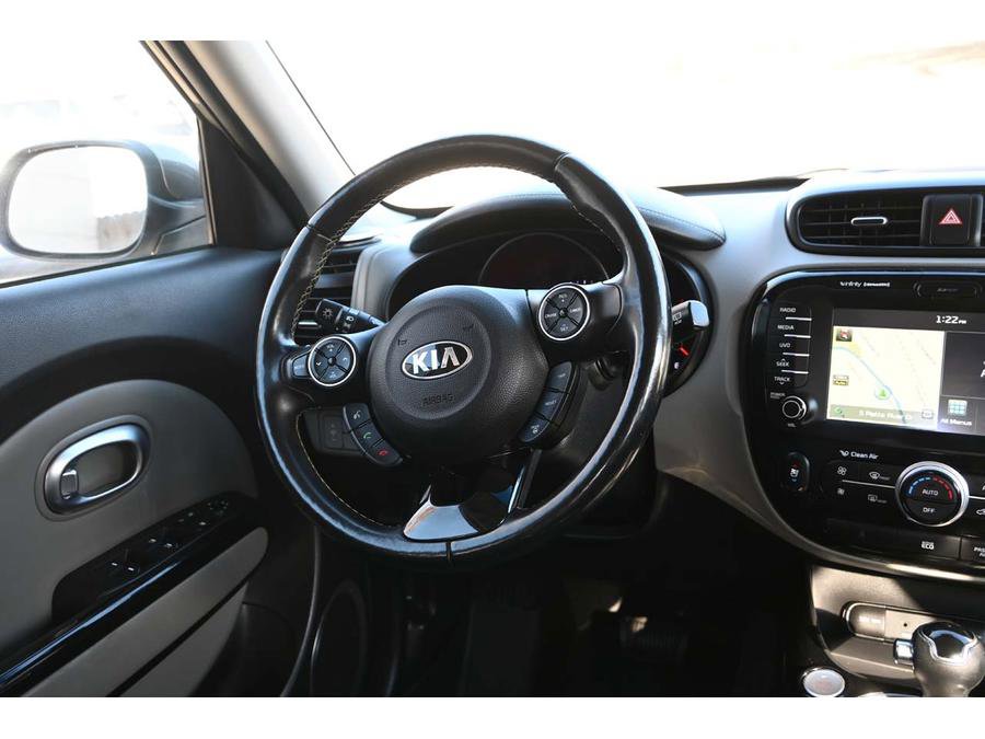 Used 2016 Kia Soul + w/ Primo Package image 22