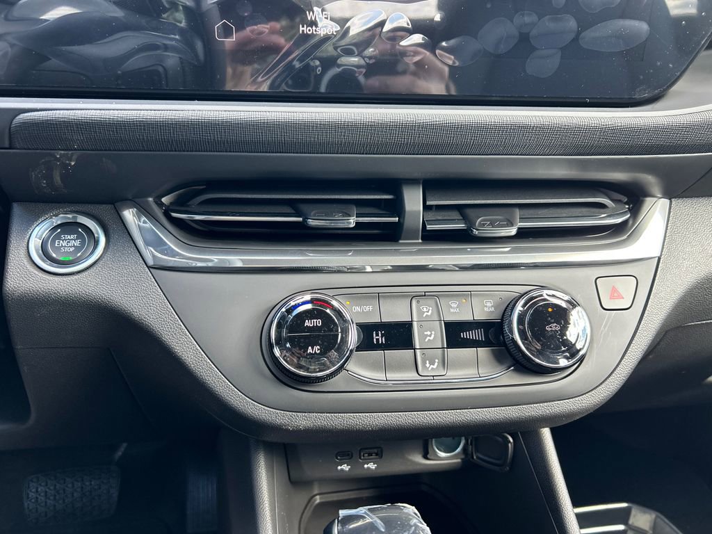 New 2026 Buick Envista Preferred FWD image 25