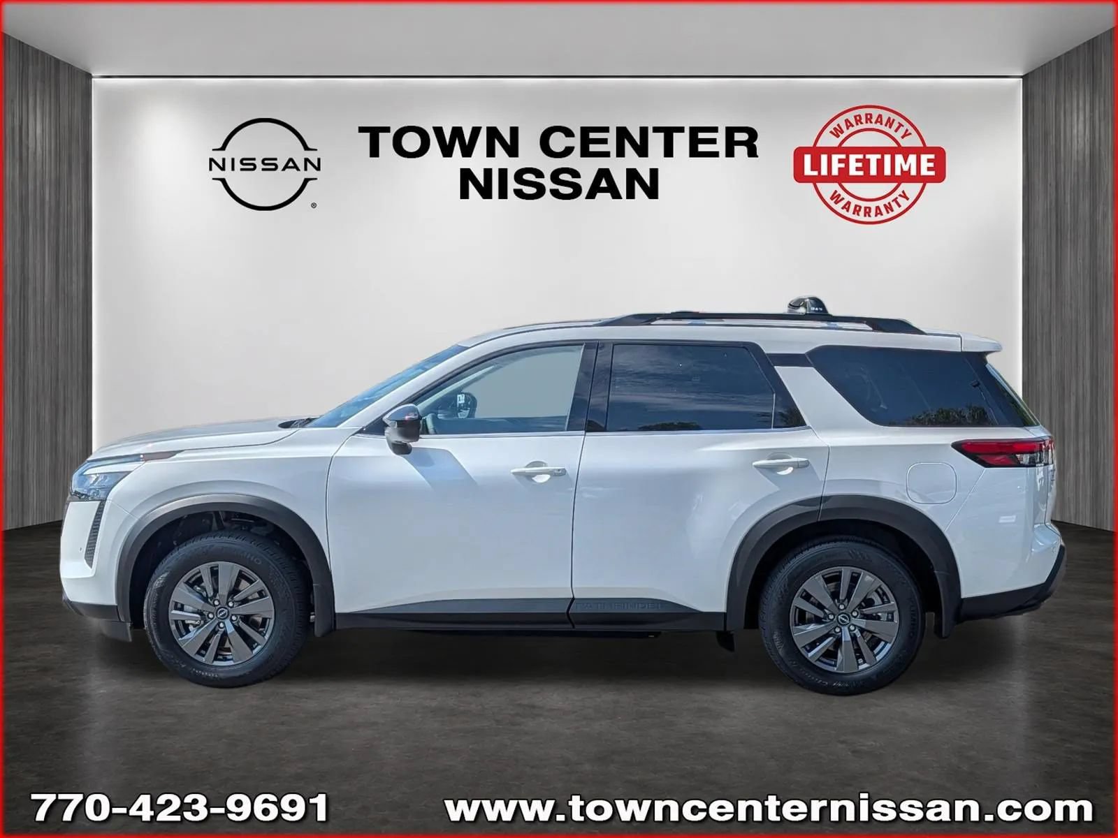New 2026 Nissan Pathfinder SV w/ SV Premium Package FWD image 4