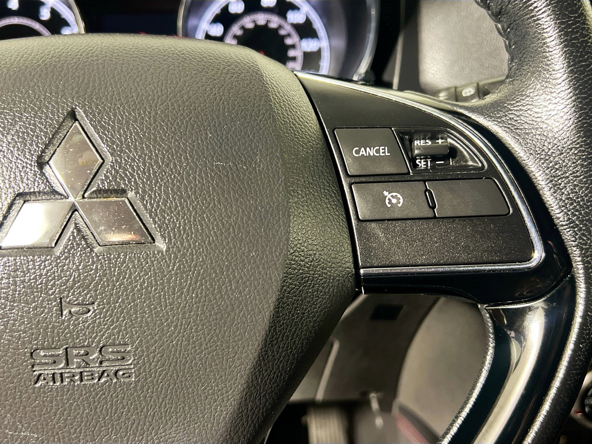 Used 2024 Mitsubishi Outlander Sport SE AWD/4WD image 19