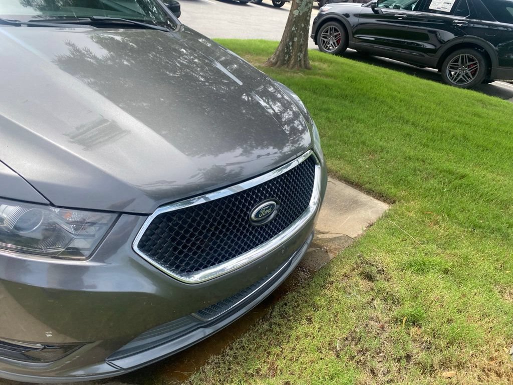 Used 2016 Ford Taurus SHO AWD/4WD image 12