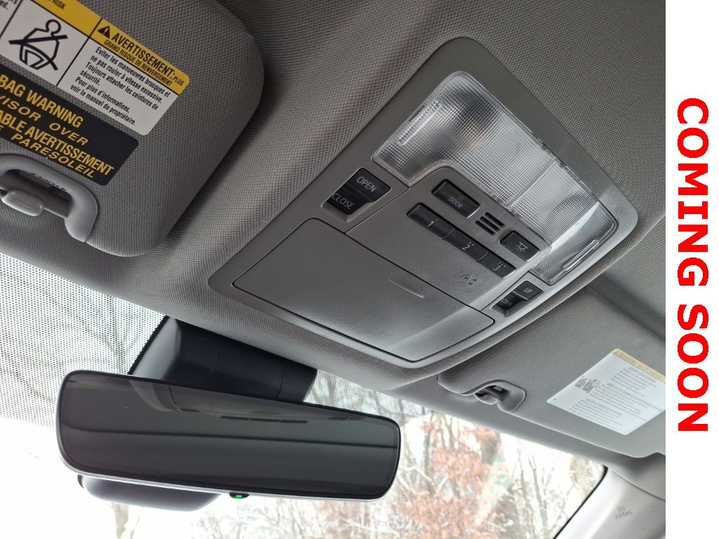 Used 2018 Toyota Highlander Limited image 11