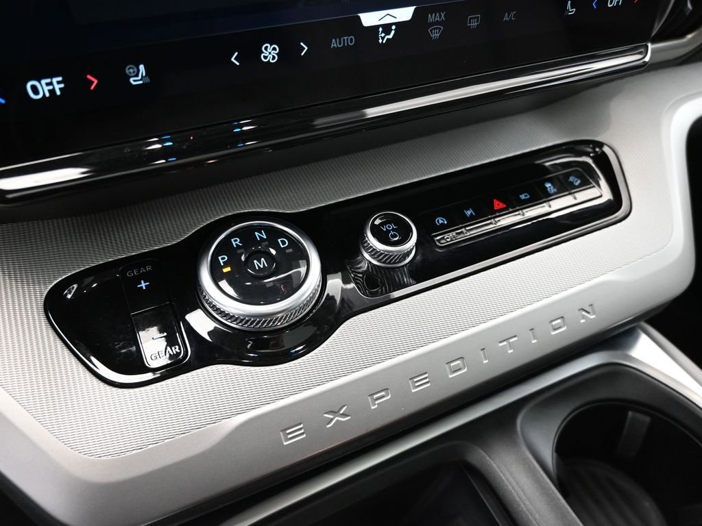 Used 2025 Ford Expedition Max Active image 17