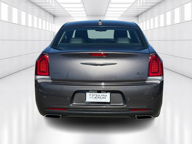 Used 2022 Chrysler 300 Touring L w/ Comfort Group image 6