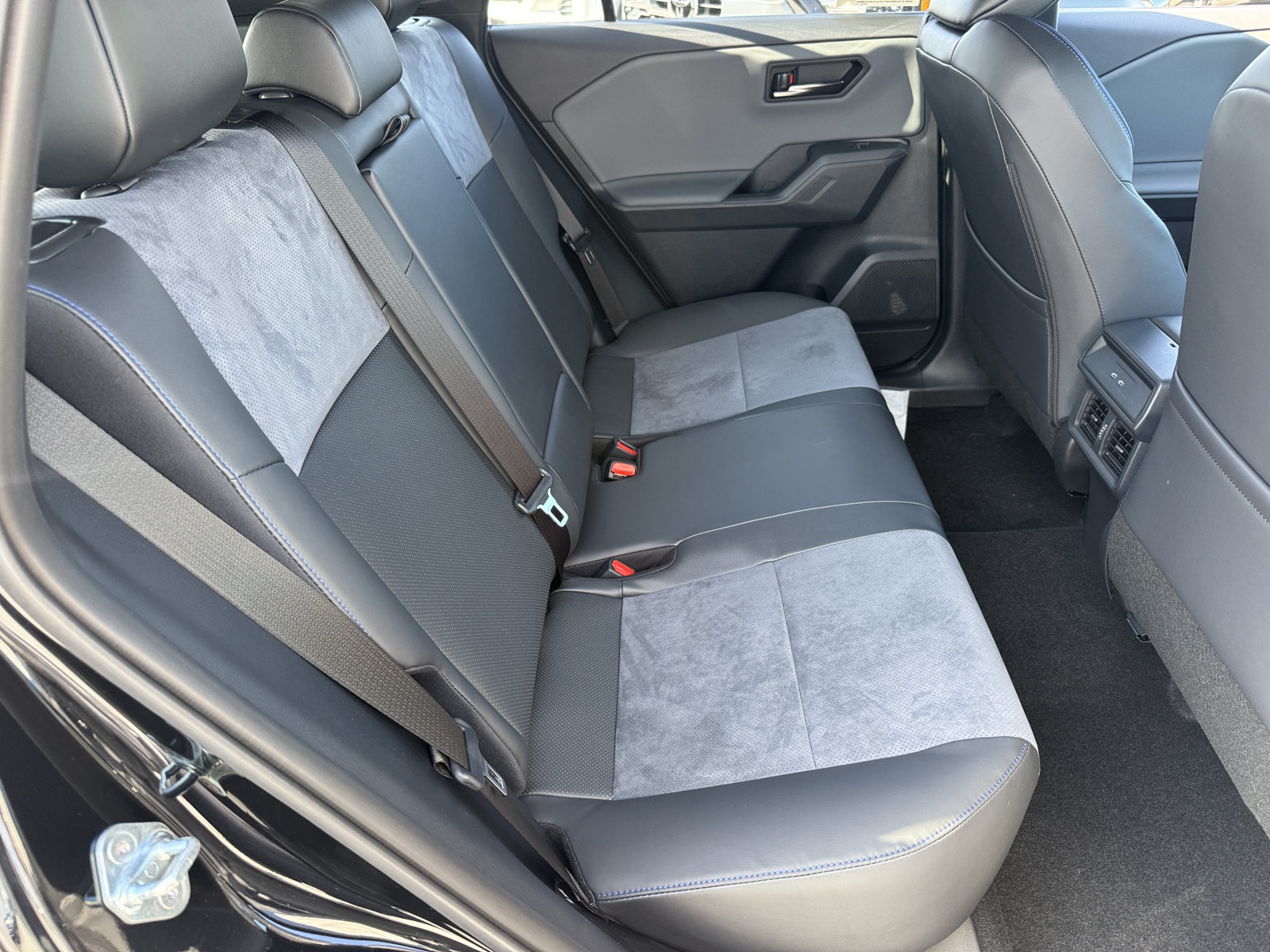 New 2026 Toyota RAV4 XSE AWD/4WD image 5