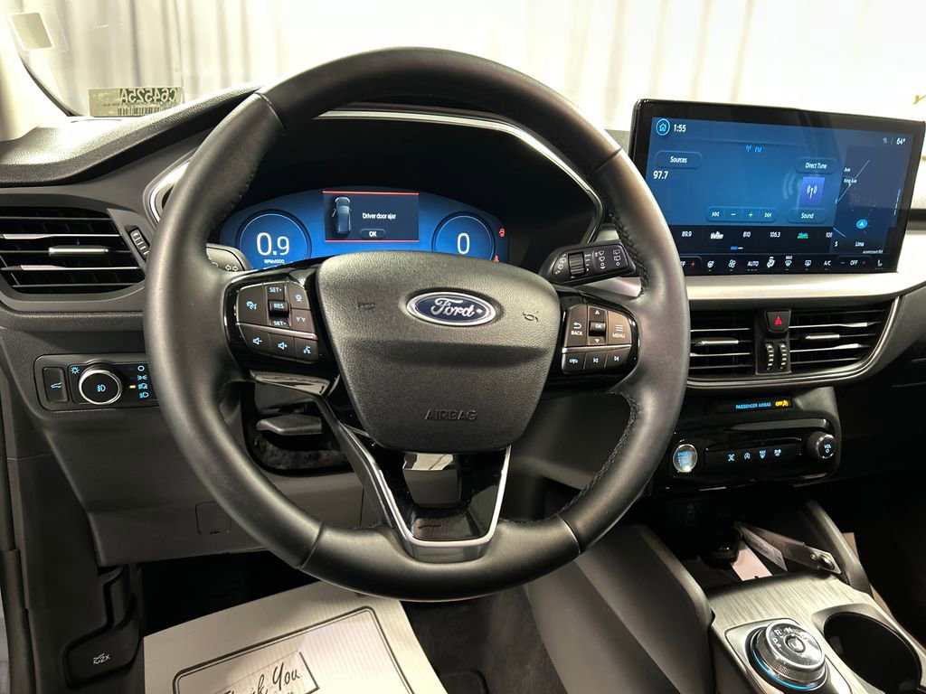 Used 2025 Ford Escape Platinum image 15