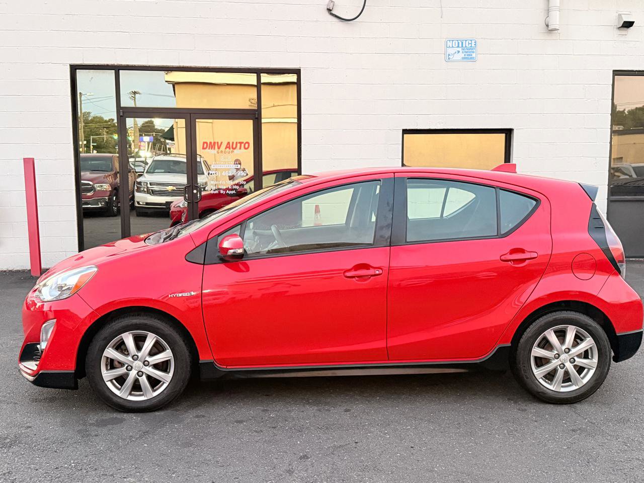 Used 2017 Toyota Prius C Two image 3