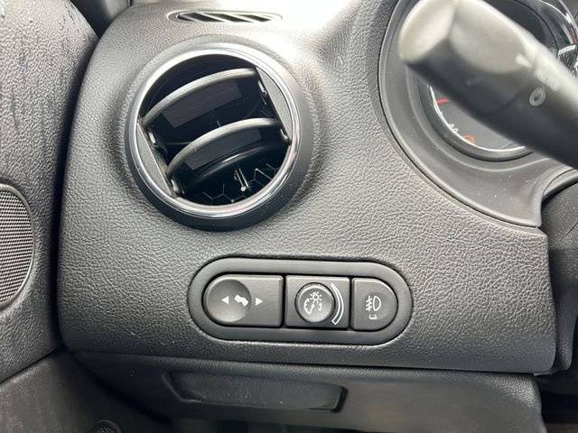 Used 2007 Pontiac G6 GT w/ Premium Package FWD image 17