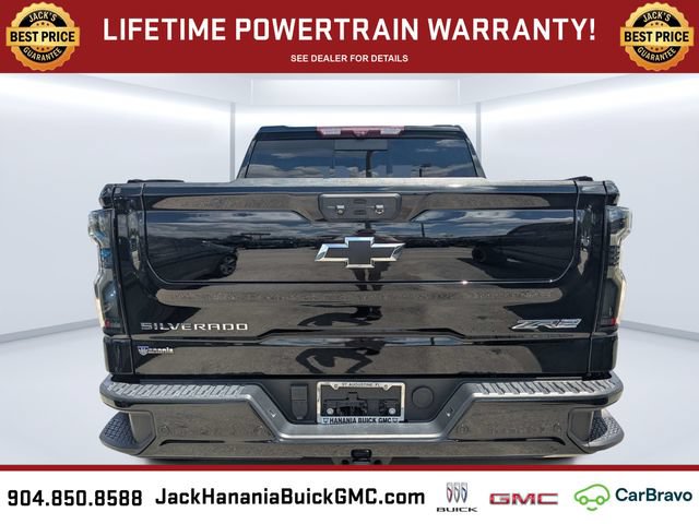 Used 2023 Chevrolet Silverado 1500 ZR2 w/ Technology Package AWD/4WD image 4